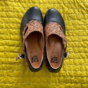 Black vegan Fluevogs 8.5